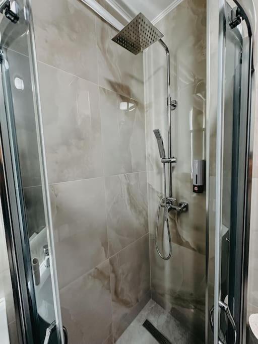 Agoll Victoria - Self Checkin Apartment Решица Екстериор снимка